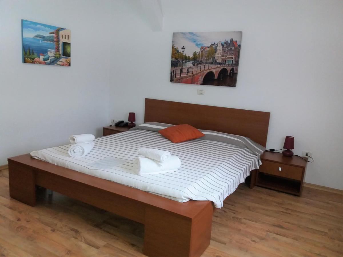 Hotel Vila Veneto Timisoara Ngoại thất bức ảnh