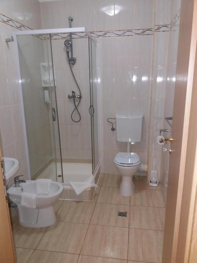 Hotel Vila Veneto Timisoara Ngoại thất bức ảnh