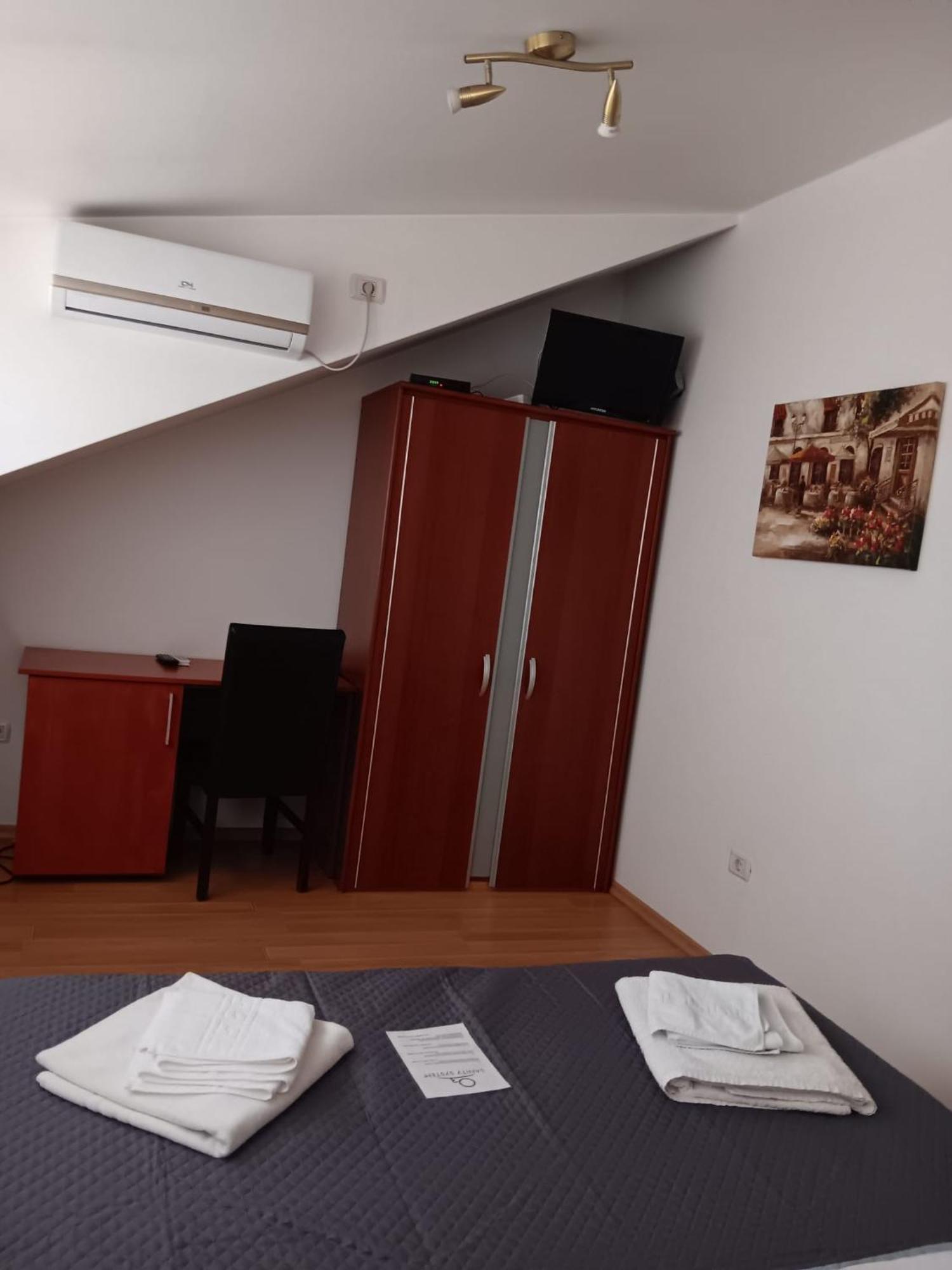 Hotel Vila Veneto Timisoara Ngoại thất bức ảnh