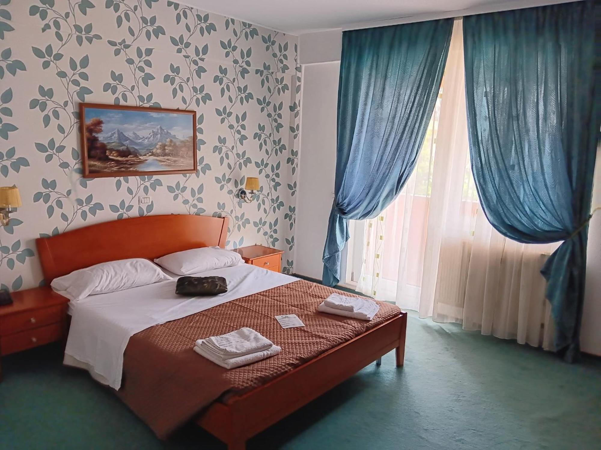 Hotel Vila Veneto Timisoara Ngoại thất bức ảnh